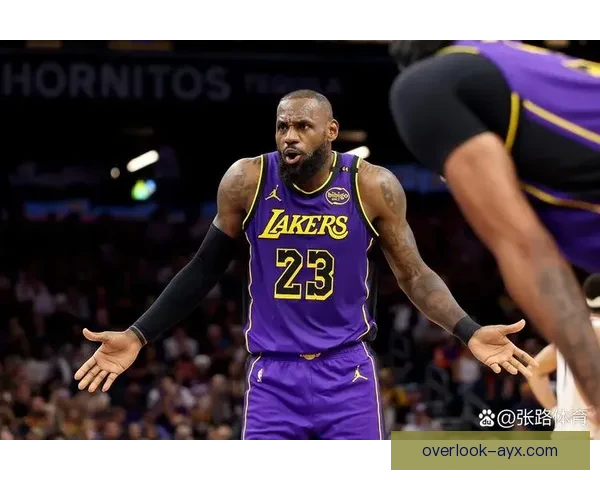 NBA最新动态:詹姆斯赛季首次三双助湖人逆转勇士争冠之路再添强力助力 NBA最新动态:詹姆斯赛季首次三双助湖人逆转勇士争冠之路再添强力助力