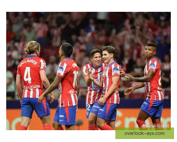 欧洲劲旅连环转会震撼足坛引发球迷热议与讨论